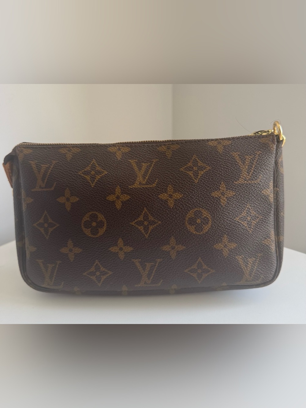 Louis Vuitton Pochette Accessoires – Monogram Canvas – Authentic